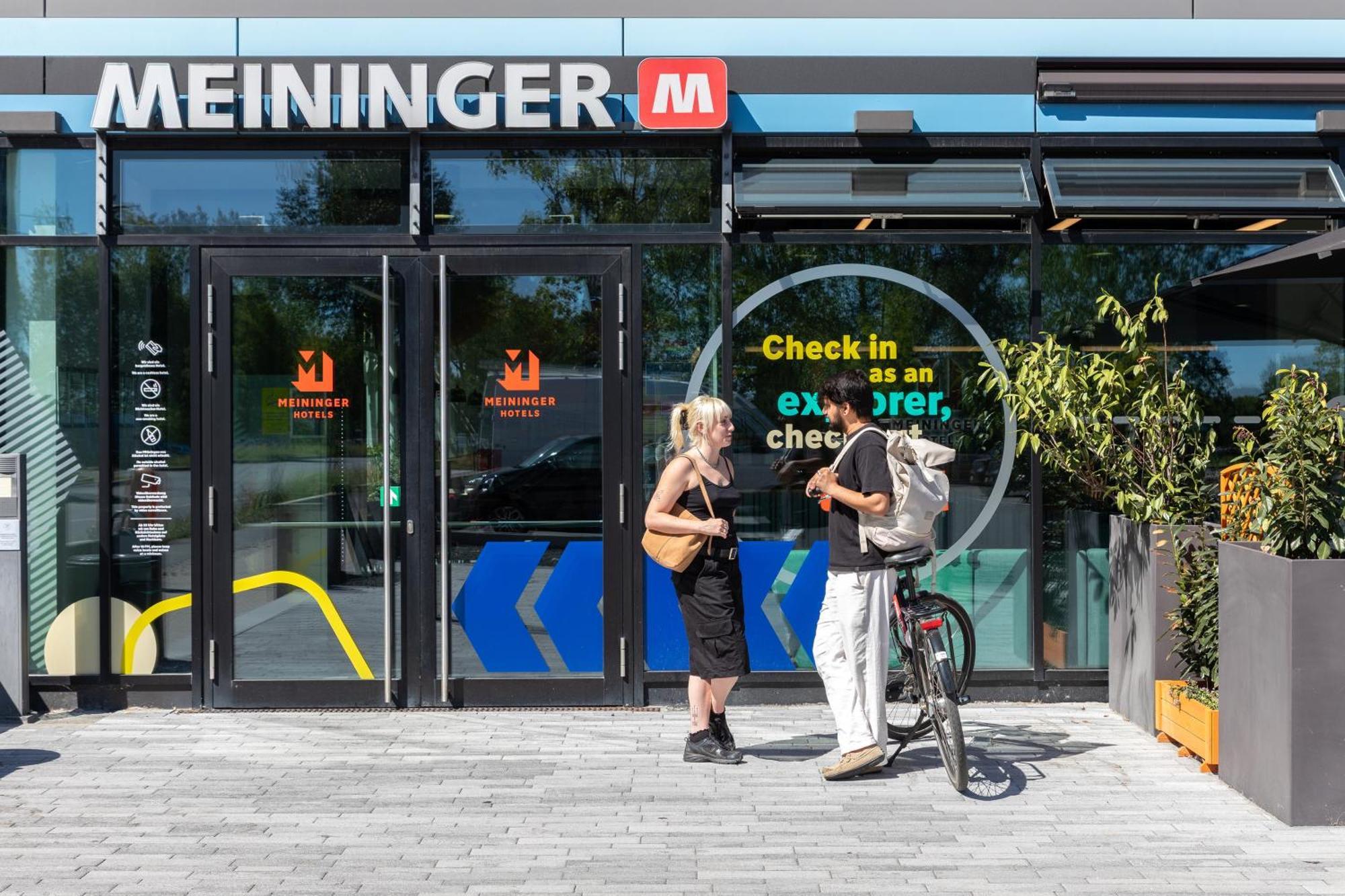 Meininger Hotel Berlin Airport — Foto’s 3